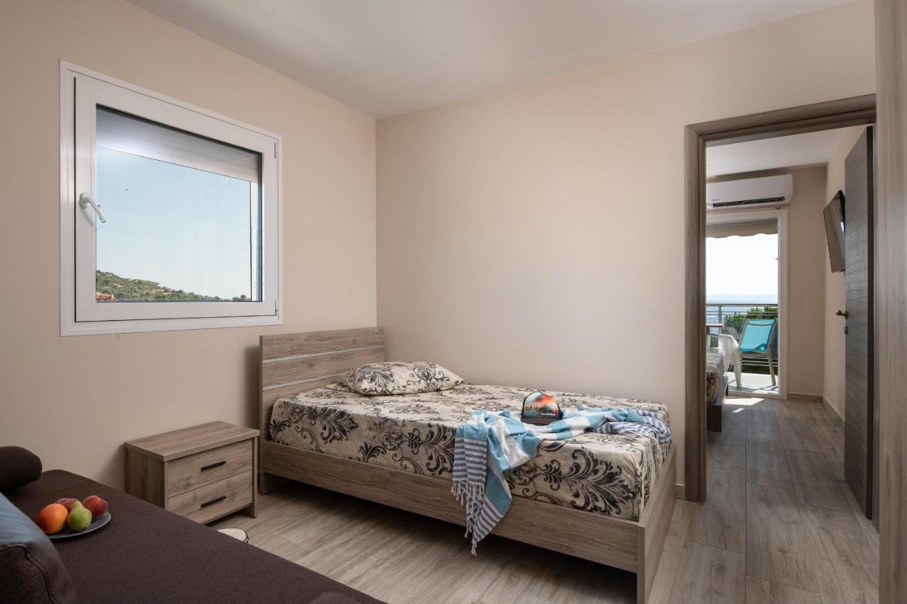 Sunset Studios - Suites With Seaview & Back Side Apartements Toroni Buitenkant foto