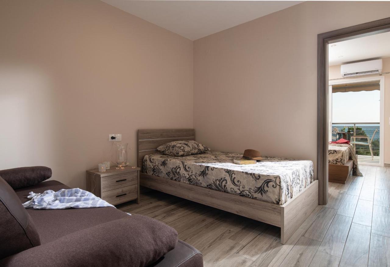 Sunset Studios - Suites With Seaview & Back Side Apartements Toroni Buitenkant foto