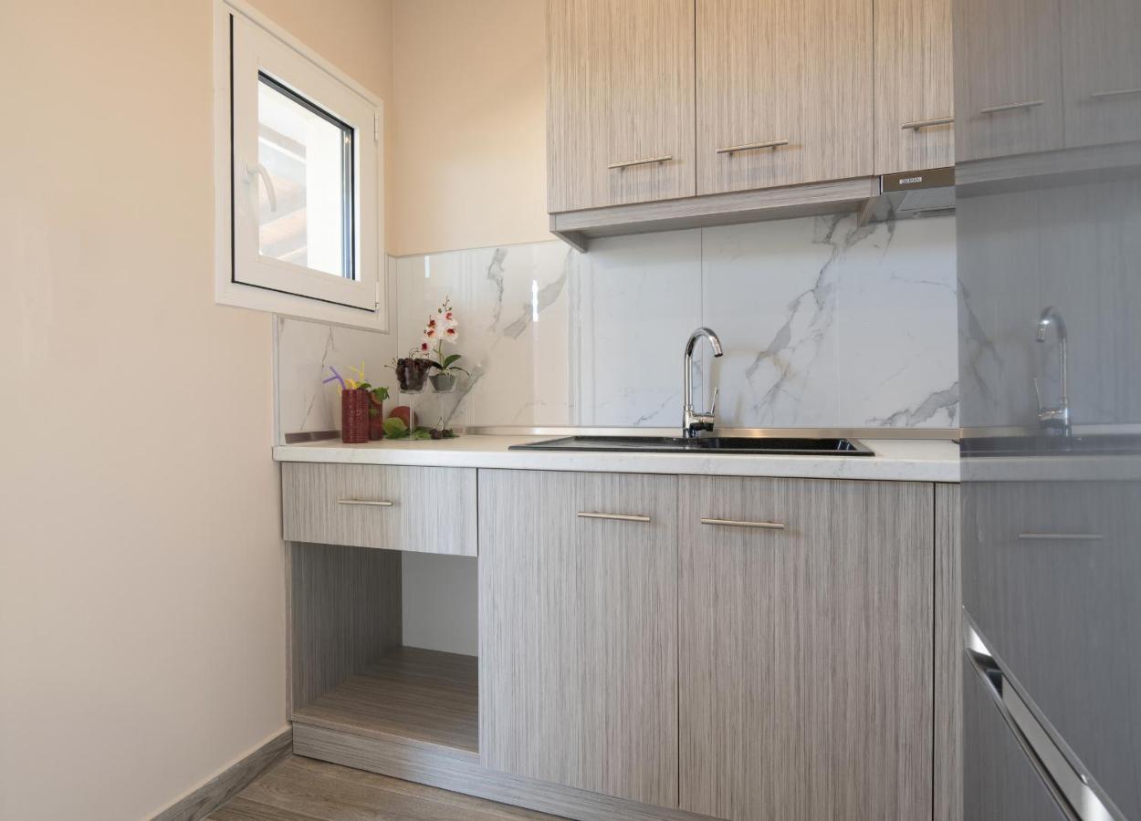 Sunset Studios - Suites With Seaview & Back Side Apartements Toroni Buitenkant foto