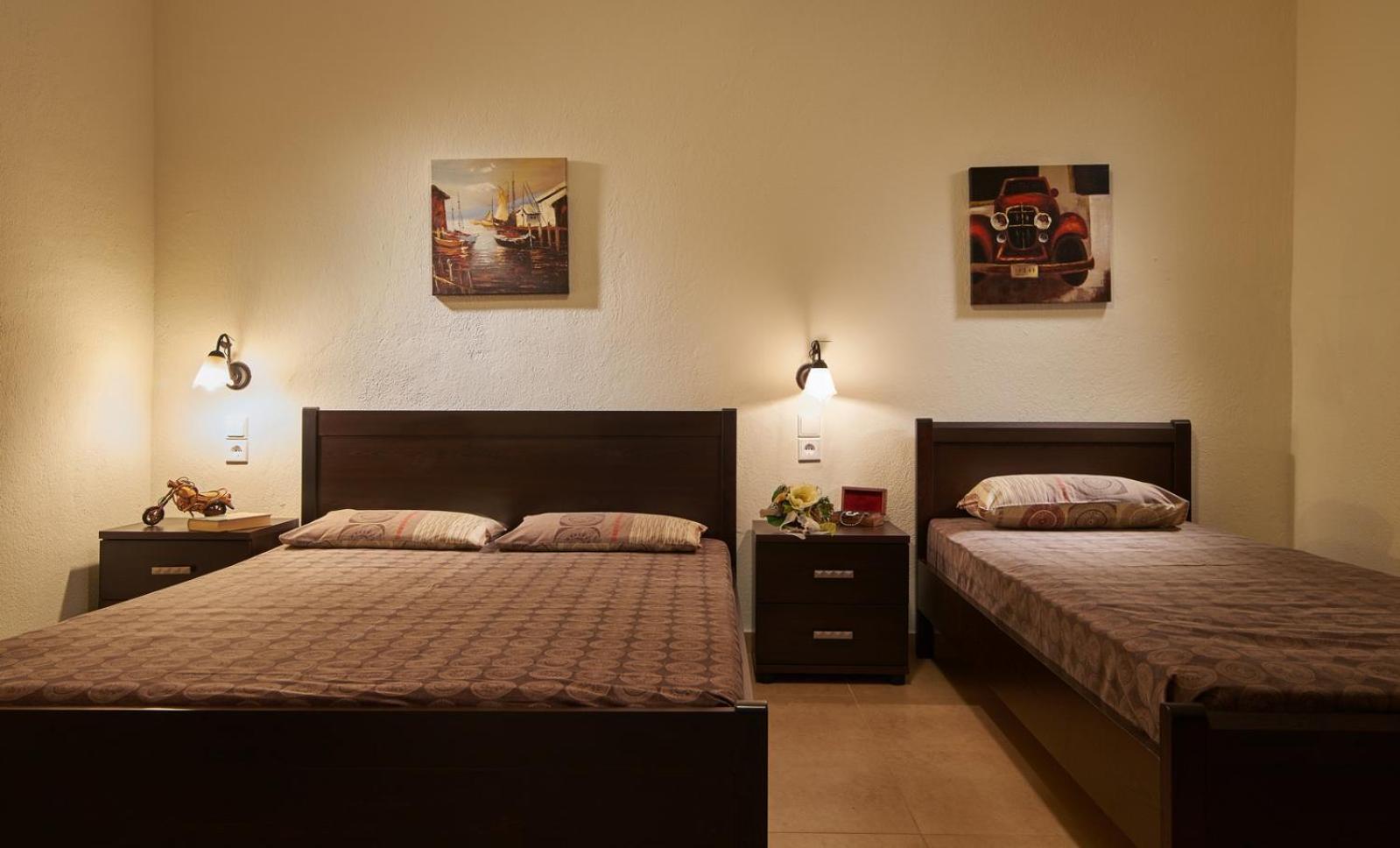 Sunset Studios - Suites With Seaview & Back Side Apartements Toroni Buitenkant foto
